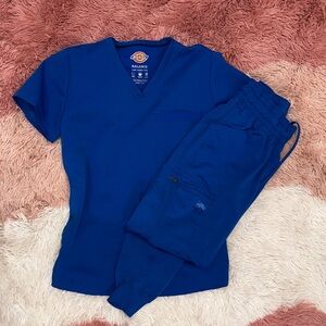 Dickies Blue V‑Neck Scrub Top with Jogger Pants